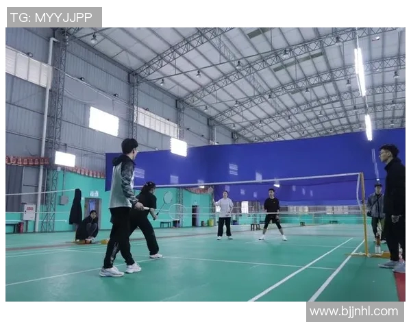赛后复盘分析西安羽毛球队与重庆羽毛球队的竞技状态与表现对比 赛后复盘分析西安羽毛球队与重庆羽毛球队的竞技状态与表现对比