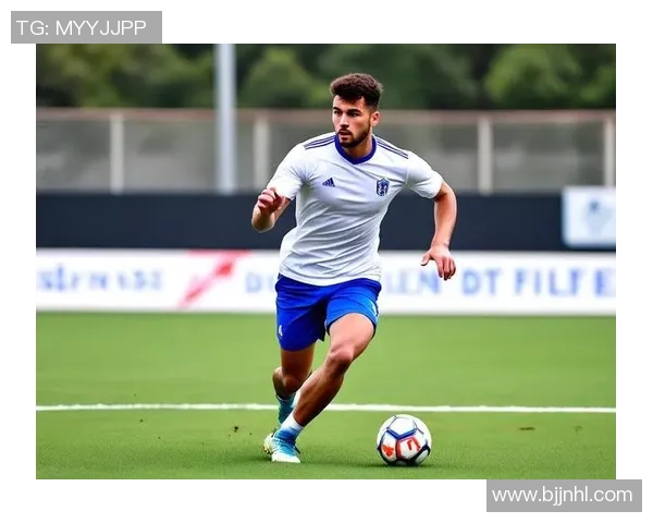 足球明星如何通过科学训练塑造完美身材的秘诀与方法探讨 足球明星如何通过科学训练塑造完美身材的秘诀与方法探讨